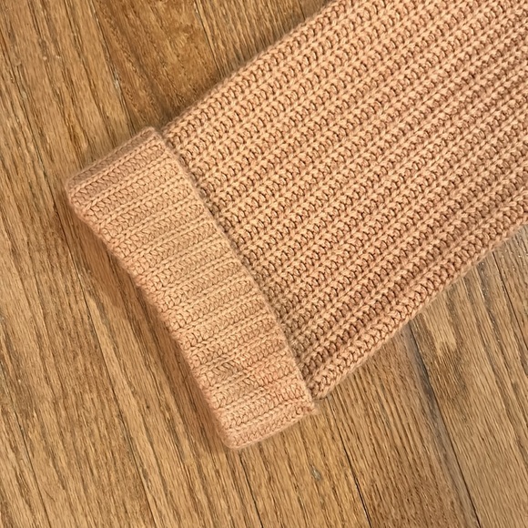 Forever 21 sweater size Small - Picture 3 of 6